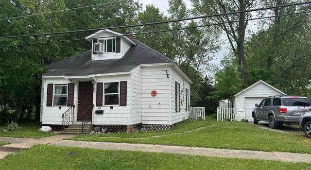 Photo of 614 W Jackson Ave, Fairfield, IA 52556