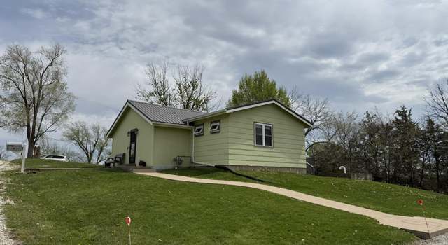 Photo of 701 NE 8th St, Leon, IA 50144