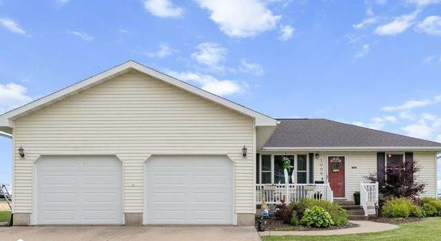 Photo of 1006 Huron St, Mediapolis, IA 52637
