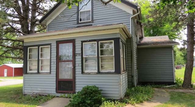 Photo of 210 N Locust St, Winfield, IA 52659
