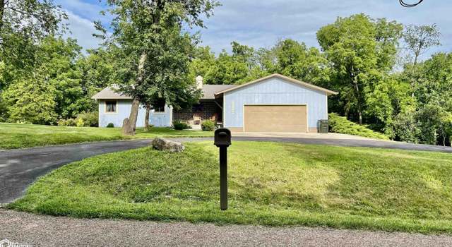 Photo of 2002 S 7th St, Oskaloosa, IA 52577