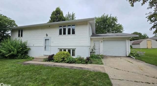 Photo of 108 Hillhaven Dr, Forest City, IA 50436
