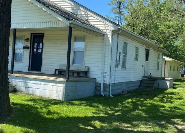Property at 2260 Locust St, Decatur, IL 62521, 3 beds, 1 bath