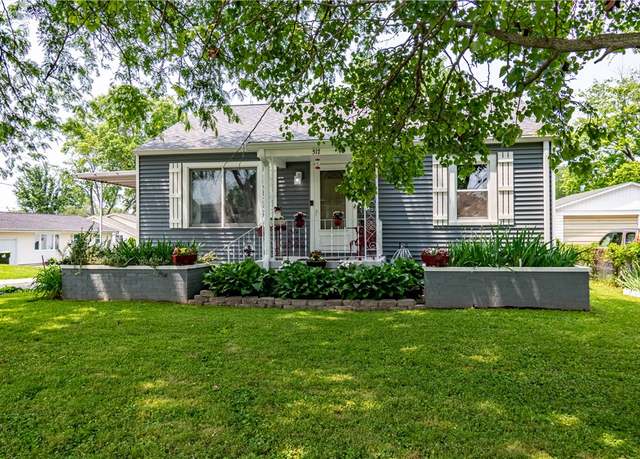 Property at 517 Carolina Ave, Decatur, IL 62522, 2 beds, 2 baths