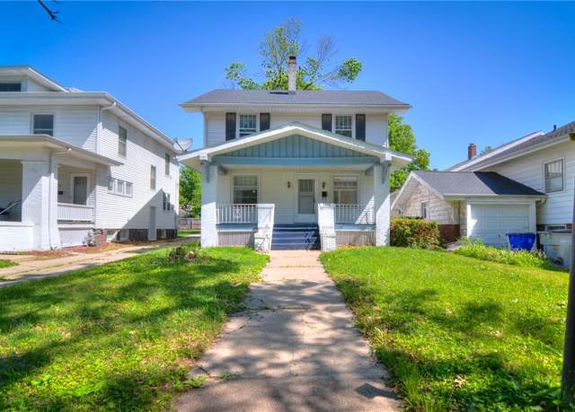 Property at 1416 W Decatur St, Decatur, IL 62522, 5 beds, 1.5 baths
