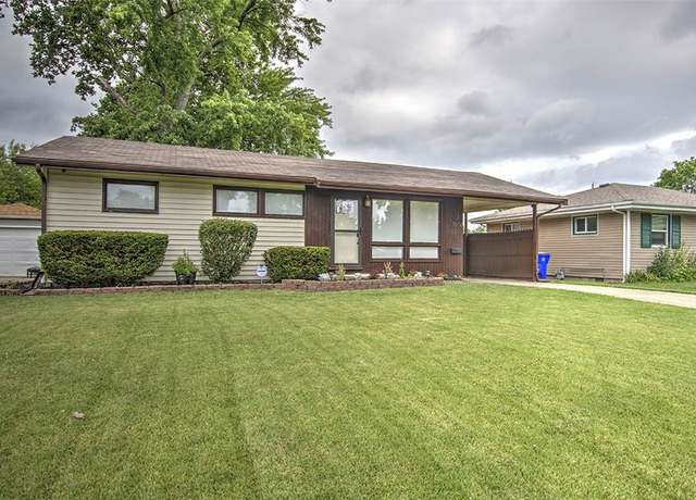 Property at 1656 Waggoner St, Decatur, IL 62526, 3 beds, 1 bath
