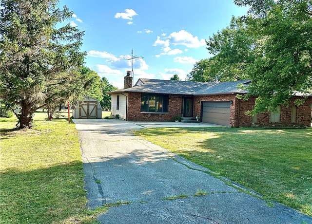 Property at 2350 E 200 North Rd, Pana, IL 62557, 3 beds, 2 baths