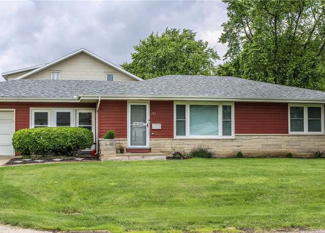 Property at 701 N 23rd St, Mattoon, IL 61938, 3 beds, 1 bath