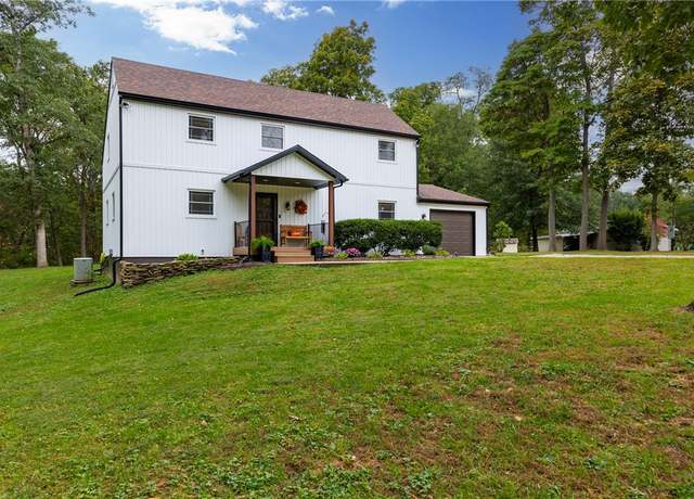 Property at 11099 N 965th St, Effingham, IL 62401, 4 beds, 2 baths