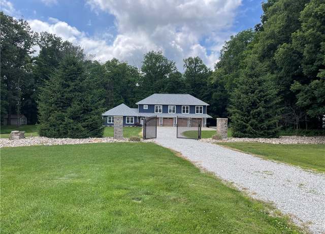 Property at 104 Woodland Dr, Marshall, IL 62441, 4 beds, 3.5 baths