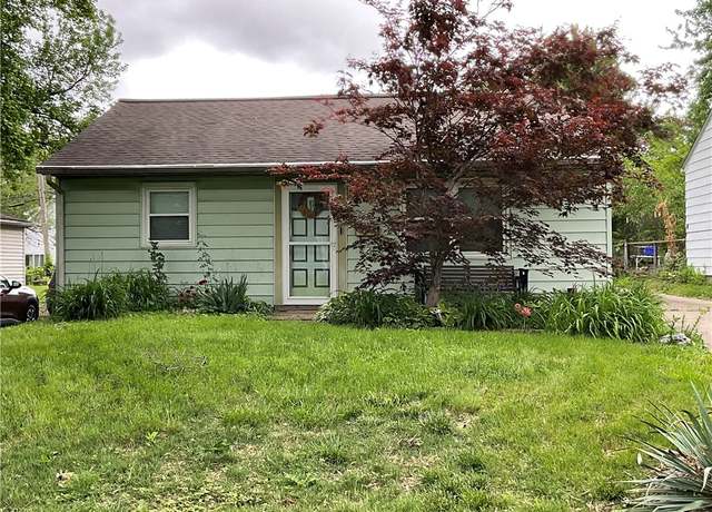 Property at 1838 E Whitmer St, Decatur, IL 62521, 4 beds, 1 bath