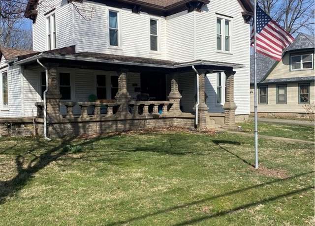 Property at 505 S Lafeyette St, Newton, IL 62448, 5 beds, 2 baths
