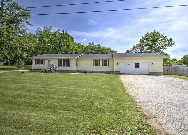 Property at 888 Mckinney Ln, Decatur, IL 62522, 3 beds, 2 baths
