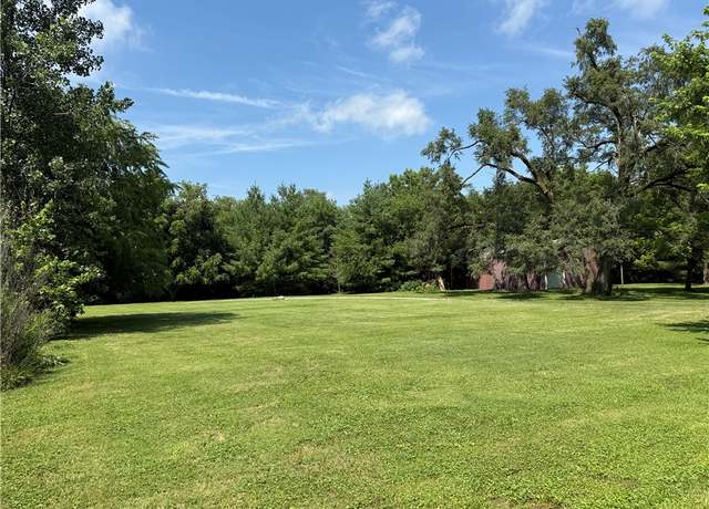 Property at 12948 158th St, Brocton, IL 61917