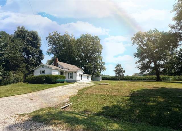 Property at 582 County Road 1525e, Greenup, IL 62428, 3 beds, 1 bath