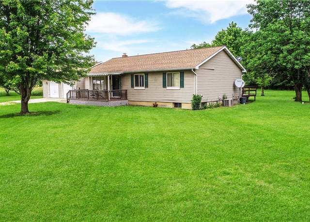 Property at 2145 E 1500 North Rd, Shelbyville, IL 62565, 3 beds, 3 baths