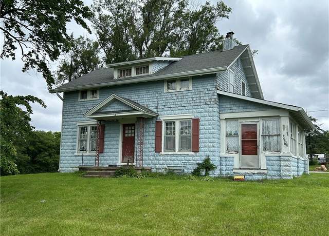 Property at 4088 W Rock Springs Rd, Decatur, IL 62522, 2 beds, 1 bath
