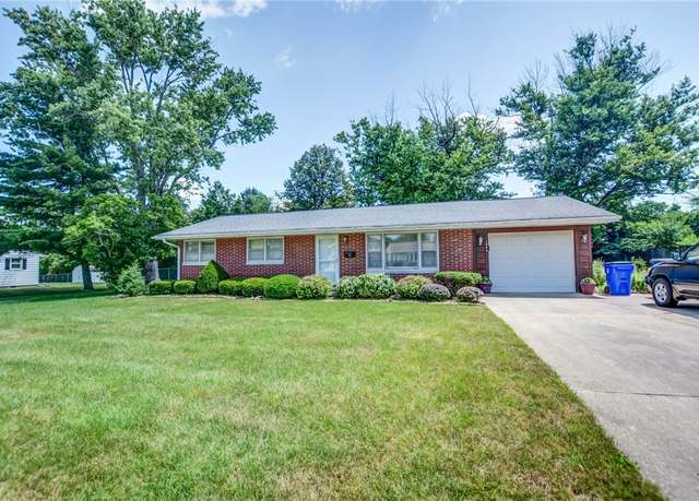 Property at 1844 S Eastgate Dr, Decatur, IL 62521, 3 beds, 1 bath