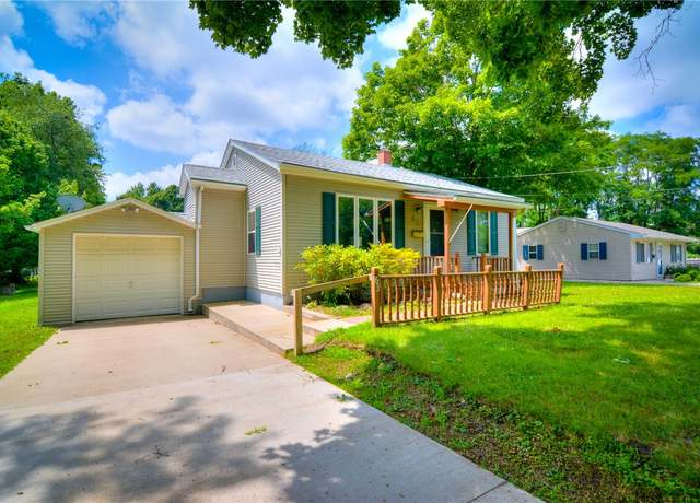 Property at 63 Grays Ln, Decatur, IL 62526, 2 beds, 1 bath