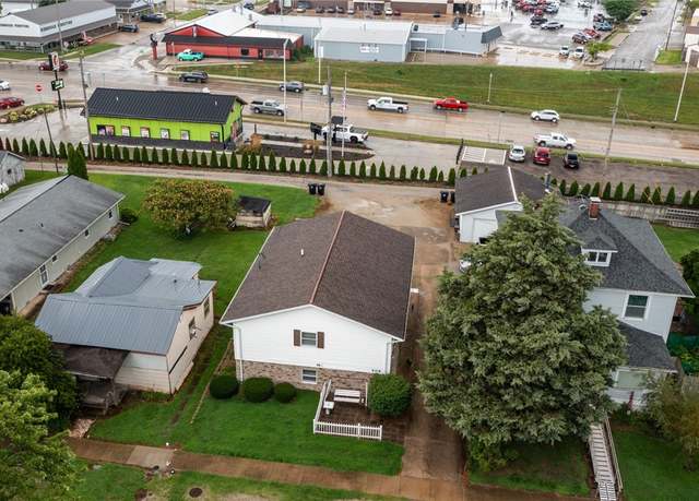 Property at 404 Edgar Ave, Effingham, IL 62401
