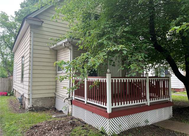 Property at 1255 E Logan St, Decatur, IL 62526, 3 beds, 1 bath