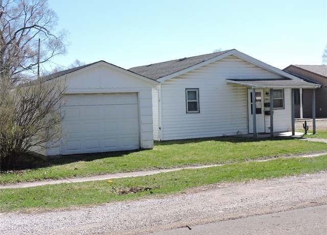 Property at 102 7th St, Danville, IL 61832, 2 beds, 1 bath