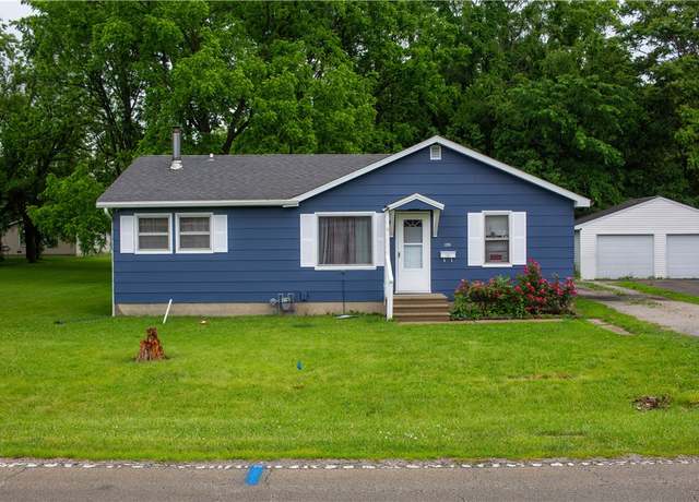 Property at 1720 27th St, Decatur, IL 62526, 3 beds, 1.5 baths