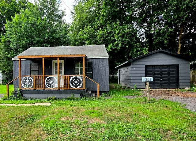 Property at 305 Hesler St, Georgetown, IL 61846, 2 beds, 1 bath