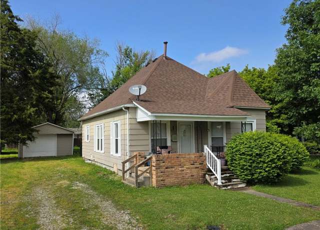 Property at 403 11th St, Georgetown, IL 61846, 2 beds, 1 bath