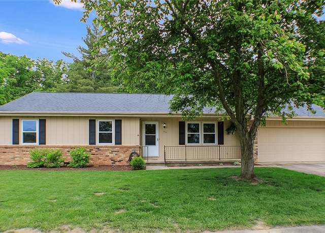 Property at 1824 Mccomb St, Charleston, IL 61920, 3 beds, 2 baths