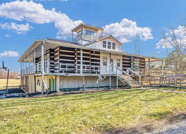 Property at 19899 N County Road 2400e, Oakland, IL 61943, 3 beds, 3.5 baths