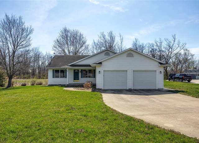 Property at 15554 Misty Ln, Effingham, IL 62401, 3 beds, 2.5 baths