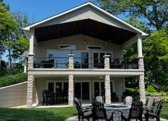 Property at 15758 N Bluebird Dr, Effingham, IL 62401, 3 beds, 3 baths