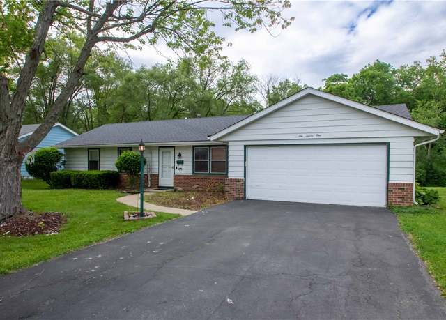 Property at 1021 Sunset Rdg, Danville, IL 61832, 3 beds, 1.5 baths