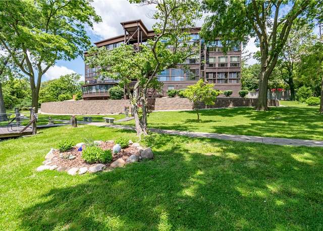 Property at 855 E Lake Shore Dr Unit 3D, Decatur, IL 62521, 2 beds, 2 baths