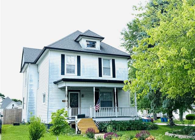 Property at 403 S 2nd Ave, Hoopeston, IL 60942, 3 beds, 1 bath