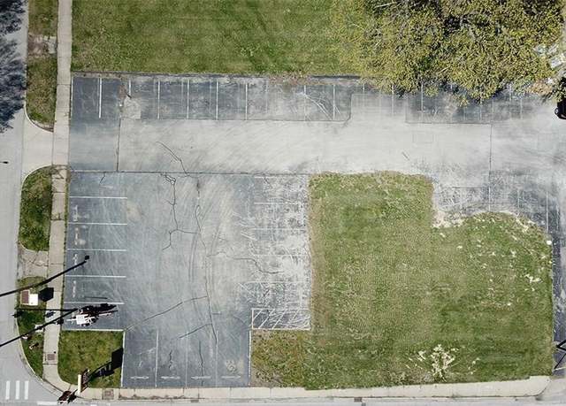 Property at 225 N 22nd St, Decatur, IL 62521