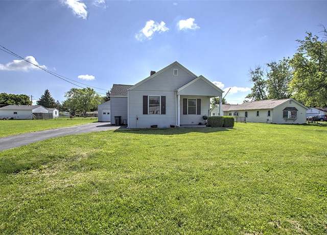 Property at 1720 S 34th Pl, Decatur, IL 62521, 2 beds, 1 bath