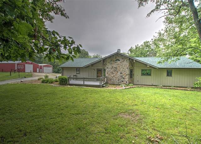 Property at 5959 Heritage Ln, Oakley, IL 62501, 3 beds, 2.5 baths
