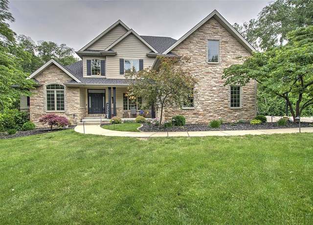 Property at 2260 Buckhead Ln, Decatur, IL 62521, 5 beds, 4.5 baths
