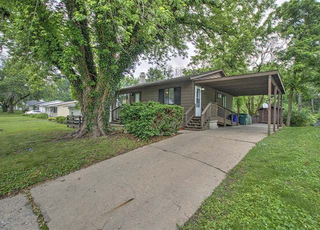 Property at 98 Phillips Dr, Decatur, IL 62521, 3 beds, 1 bath