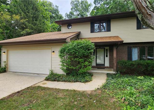 Property at 2162 Hidden Lake Ct, Charleston, IL 61920, 4 beds, 2.5 baths