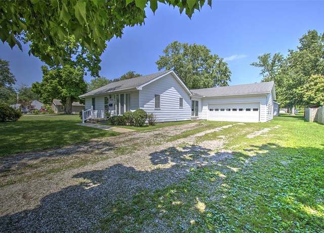 Property at 4324 Cleveland Ave, Decatur, IL 62521, 3 beds, 2 baths