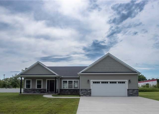 Property at 3812 Sonny Ln, Danville, IL 61832, 3 beds, 2 baths