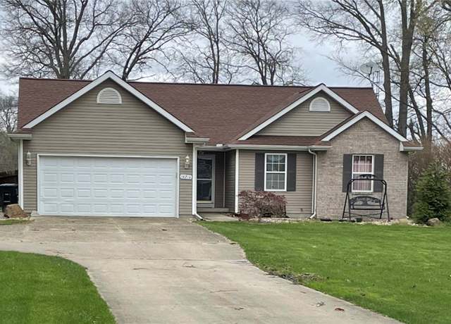 Property at 14216 E Dutch Ln, Effingham, IL 62401, 3 beds, 2 baths