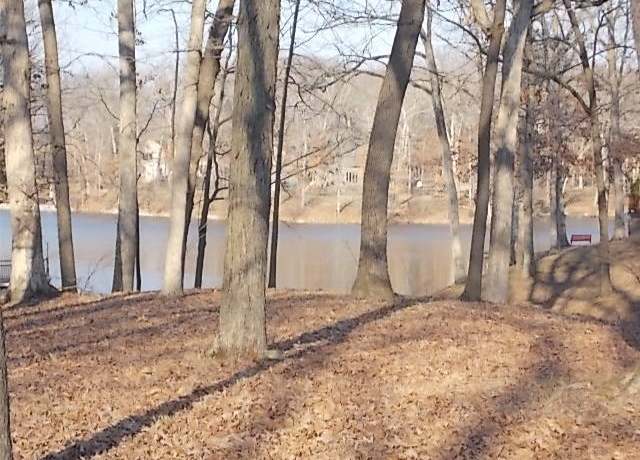 Property at 30 Oak Tree Ln, Pana, IL 62557