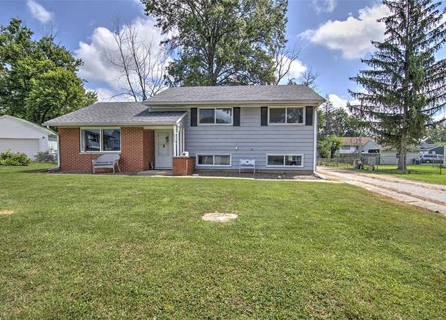 Property at 1818 S Richmond Ct, Decatur, IL 62521, 4 beds, 1.5 baths
