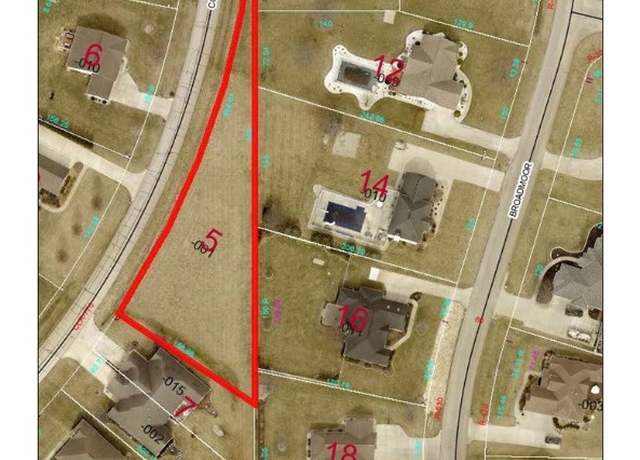 Property at 5 S Country Club Rd, Mattoon, IL 61938