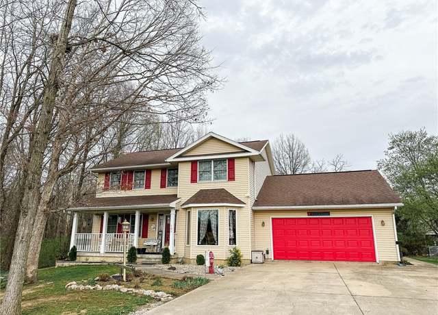 Property at 109 Brush Creek Dr, Marshall, IL 62441, 4 beds, 2.5 baths
