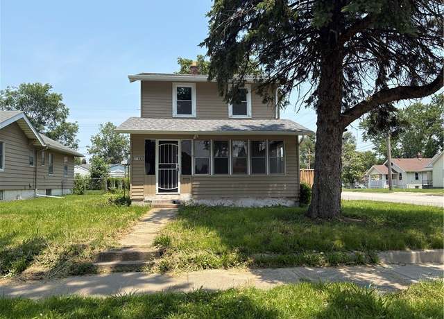 Property at 2198 Hendrix St, Decatur, IL 62521, 2 beds, 1.5 baths
